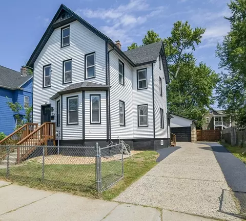 25 Dawes St, Springfield, MA 01109