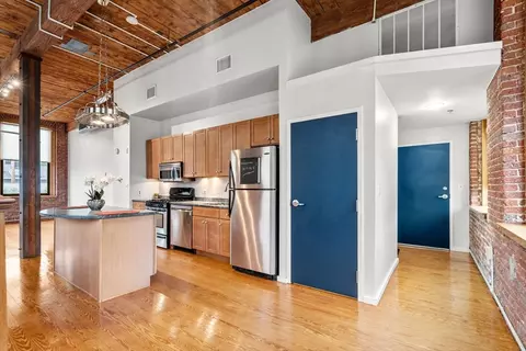 1 Envelope Ter #116, Worcester, MA 01604