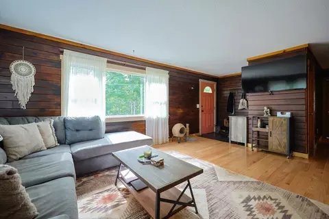 Living - 74 Breen Rd, Hardwick, MA 01037 photo 1 of 3