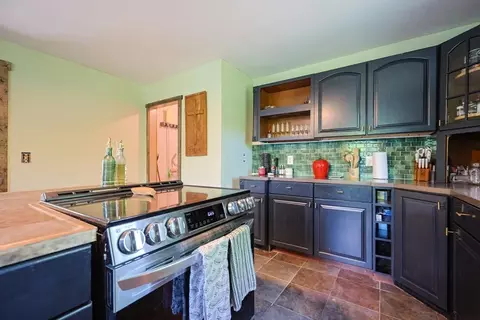 Kitchen - 74 Breen Rd, Hardwick, MA 01037 photo 4 of 5
