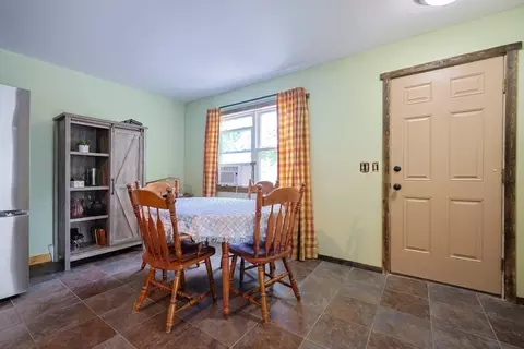 Dining - 74 Breen Rd, Hardwick, MA 01037 photo 1 of 1