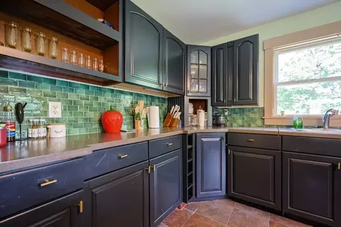 Kitchen - 74 Breen Rd, Hardwick, MA 01037 photo 3 of 5