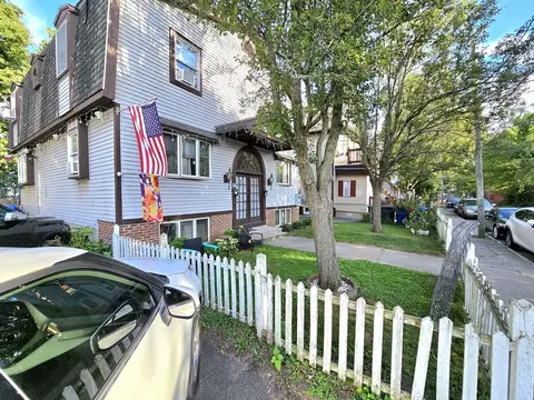 51-53 Lansing Pl, Springfield, MA 01108 photo 2