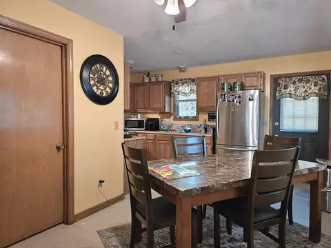 51-53 Lansing Pl, Springfield, MA 01108 photo 5