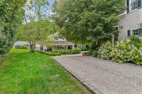 149 Old Stage Rd, Centerville, MA 02632 photo 3