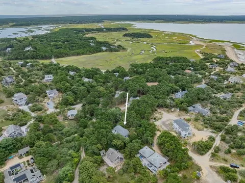 80 4th St, Wellfleet, MA 02667 photo 3