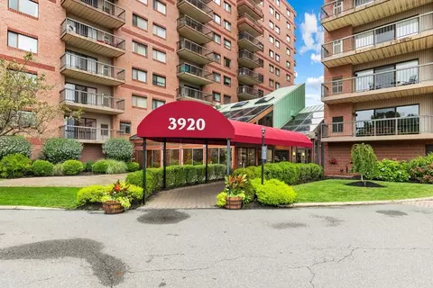 3920 Mystic Valley Pkwy #517, Medford, MA 02155