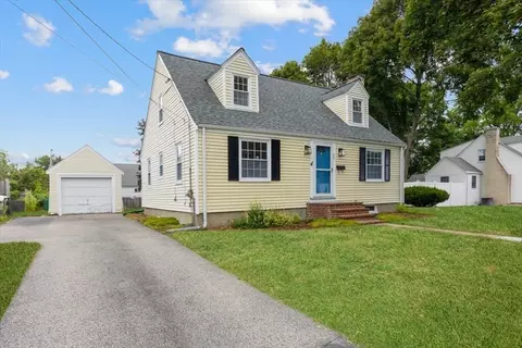 341 Green St, Weymouth, MA 02191