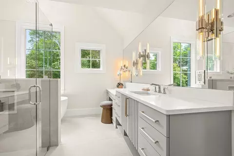 Bath - 1780 Central Ave, Needham, MA 02492 photo 4 of 9