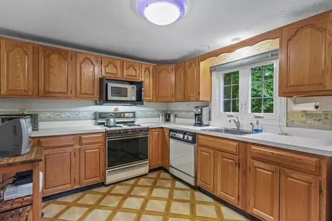 53 Long Ave, Framingham, MA 01702 photo 10