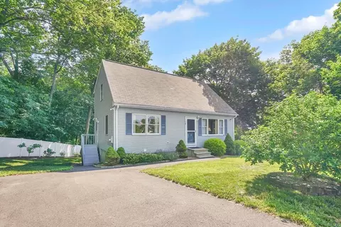 10 Humeston Slope, Holyoke, MA 01040