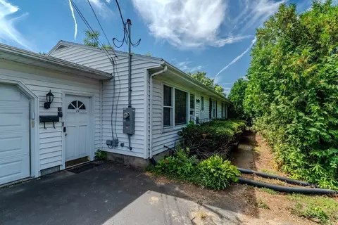 19 Dale Ct, Chicopee, MA 01013