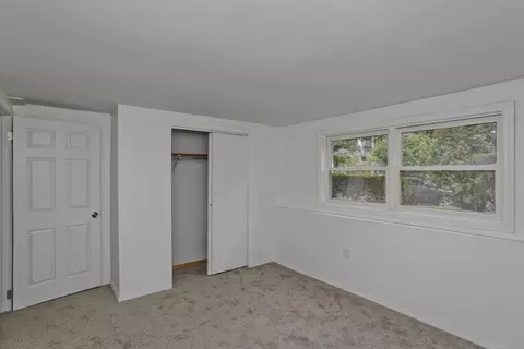 Bedroom - 56 Yale St, Springfield, MA 01109 photo 7 of 9