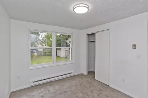 Bedroom - 56 Yale St, Springfield, MA 01109 photo 3 of 9
