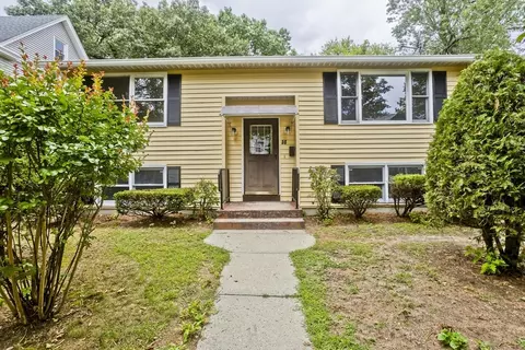 56 Yale St, Springfield, MA 01109