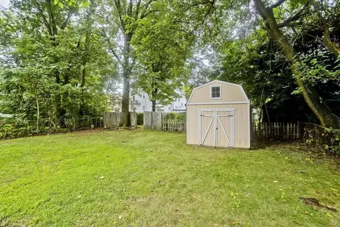 Exterior - 56 Yale St, Springfield, MA 01109 photo 6 of 6