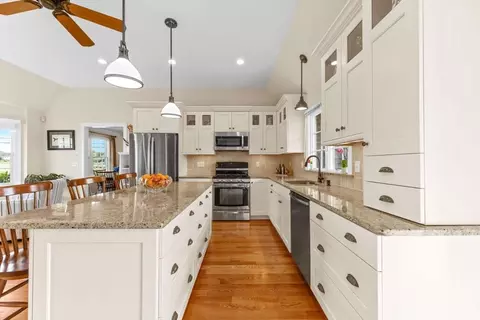 110 Commerce Rd, Barnstable, MA 02630 photo 9