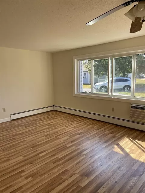 Living - 49 Mitchell #Q15, Chicopee, MA 01022 photo 2 of 2