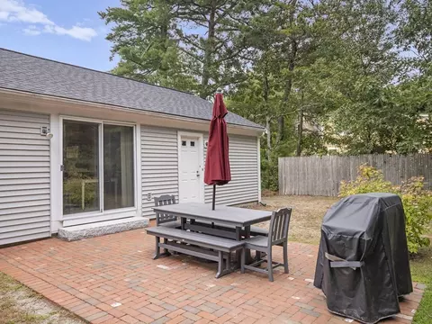 17 Avalon Cir, Barnstable, MA 02655 photo 8