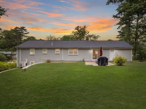 17 Avalon Cir, Barnstable, MA 02655 photo 5
