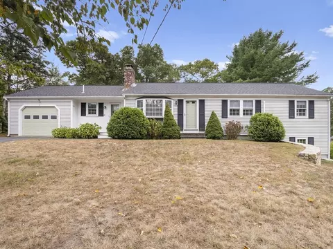 17 Avalon Cir, Barnstable, MA 02655 photo 2
