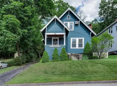 125 Malvern Rd, Worcester, MA 01610