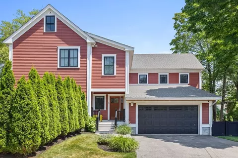 4 Coyne Rd #4, Waban, MA 02468