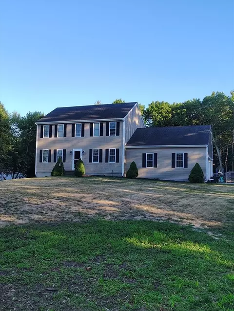89 River St, Middleboro, MA 02346