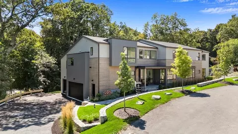 6 Linc Cole Ln, Lexington, MA 02421