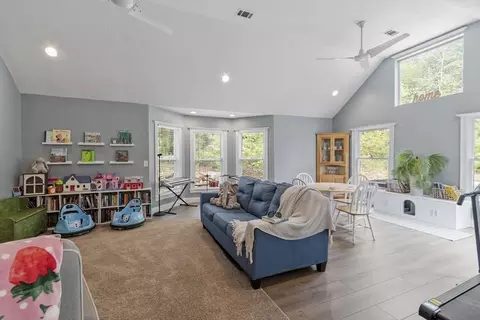 211 Log Cabin Rd, Ashby, MA 01431 photo 13
