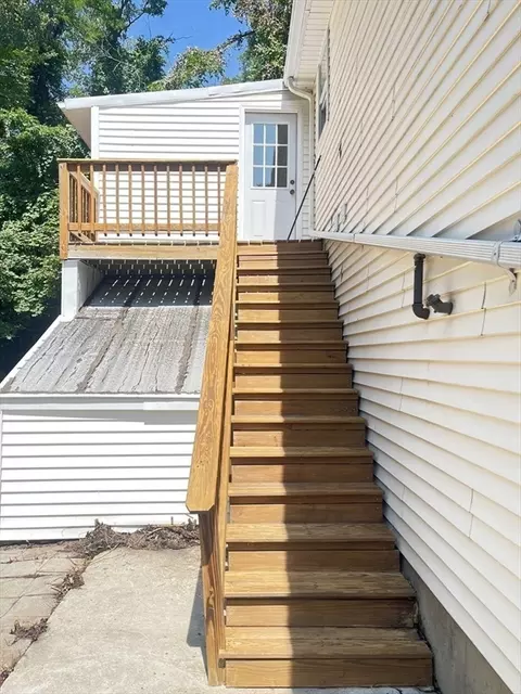 Exterior - 10 Joppa Rd, Worcester, MA 01602 photo 4 of 7