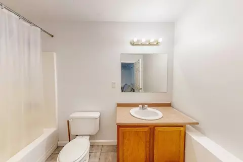 Bath - 10 Joppa Rd, Worcester, MA 01602 photo 2 of 2