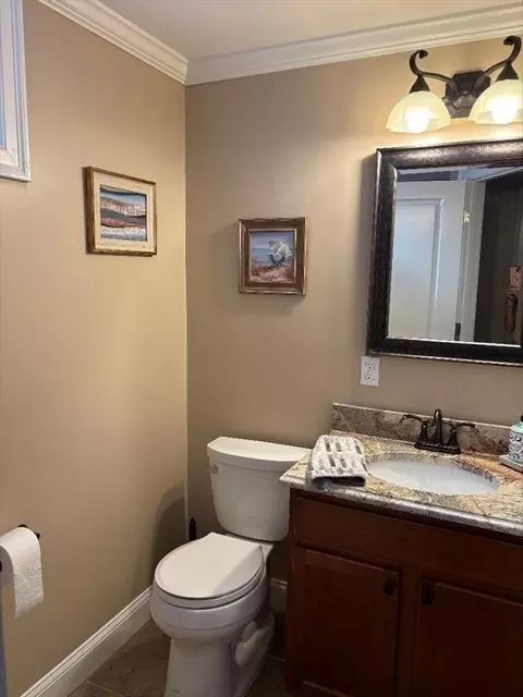 9 Endicott St #B, Danvers, MA 01923 photo 26