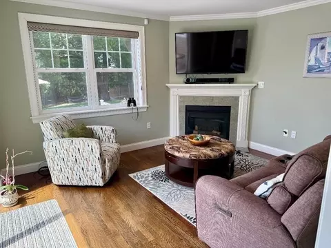 9 Endicott St #B, Danvers, MA 01923 photo 4