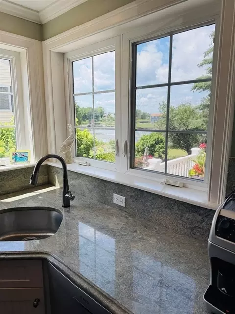9 Endicott St #B, Danvers, MA 01923 photo 6
