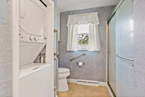 77 Crestwood St, Fall River, MA 02720 photo 24