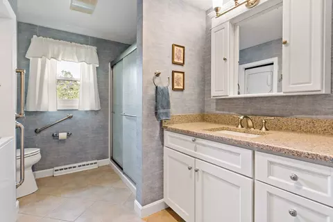 77 Crestwood St, Fall River, MA 02720 photo 23