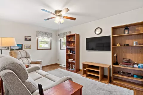 77 Crestwood St, Fall River, MA 02720 photo 21