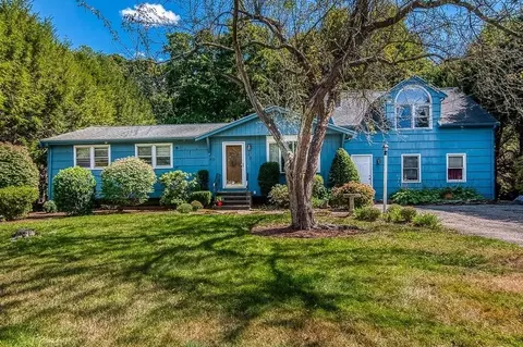 53 Chapman Rd, Stoughton, MA 02072
