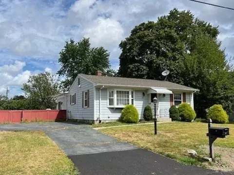 37 Timberlane Rd, New Bedford, MA 02745