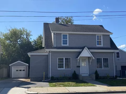 986 N Eastern Ave, Fall River, MA 02720