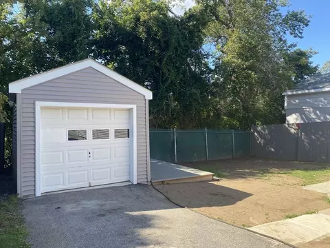 986 N Eastern Ave, Fall River, MA 02720 photo 15
