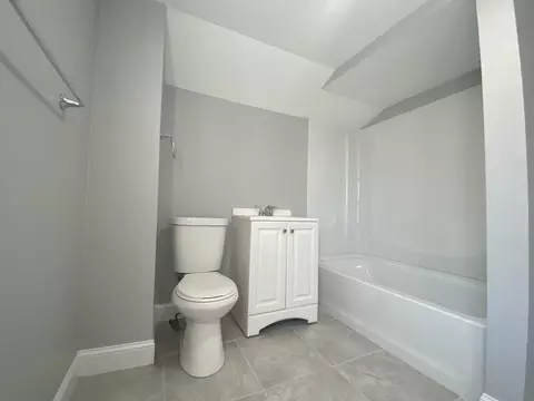 986 N Eastern Ave, Fall River, MA 02720 photo 12