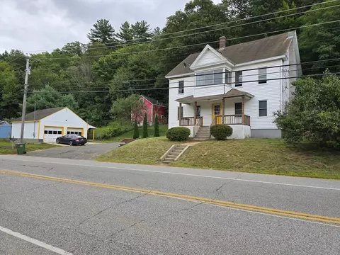 111 East St, Ware, MA 01082 photo 2