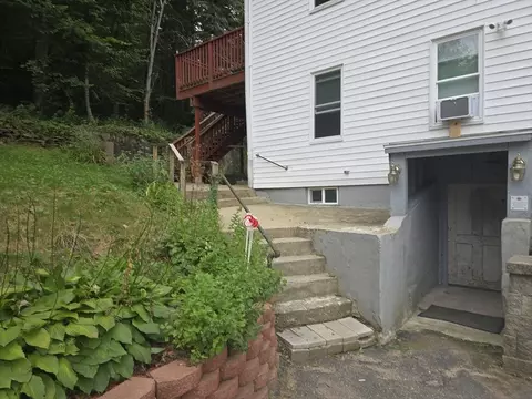 111 East St, Ware, MA 01082 photo 9