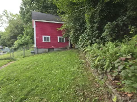 111 East St, Ware, MA 01082 photo 6