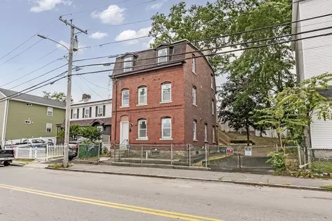 26 Margin St, Lawrence, MA 01841
