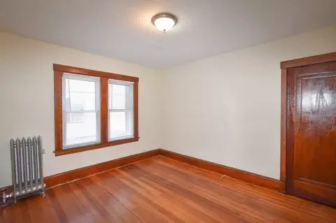 Bedroom - 116-118 Johnson St, Springfield, MA 01108 photo 3 of 4