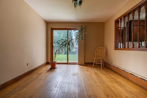 Living - 355 Barnes, Fall River, MA 02723 photo 2 of 7