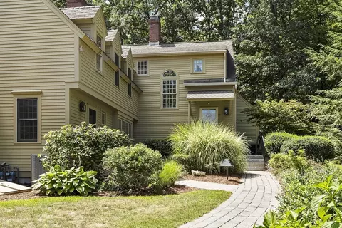 73 Royal Fern Dr #73, Lunenburg, MA 01462